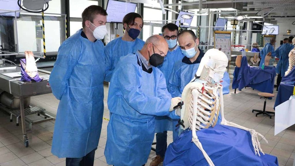 «Σεμινάριο Επεμβατικών Θεραπειών στη Σπονδυλική Στήλη»Bochum, 8 - 9 Οκτωβρίου 2021