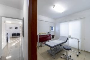 dr-constantinos-georgallas-office-6.jpg